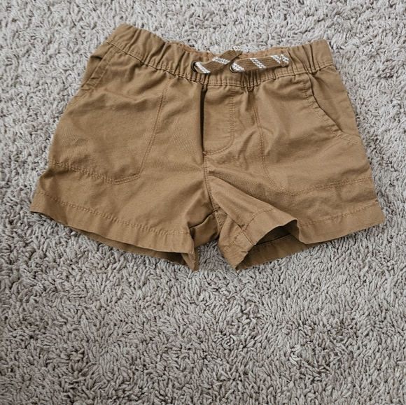 Carters Shorts Bundle - Picture 3 of 9